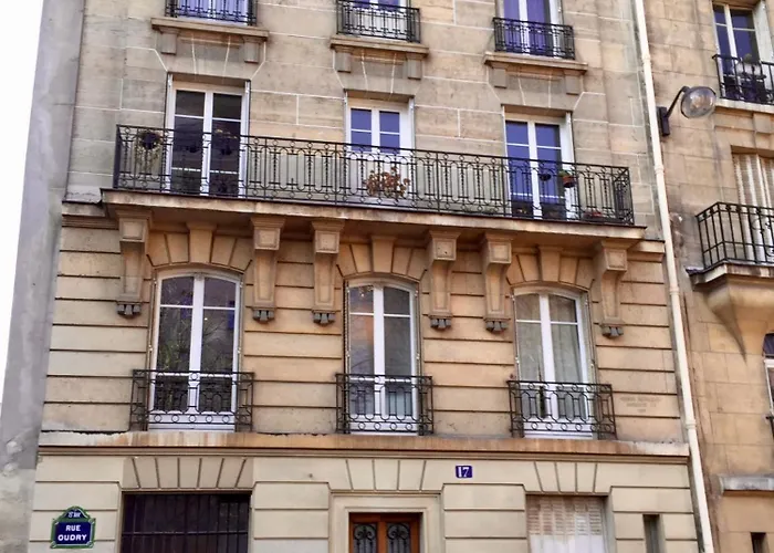 Charming Souplex In Paris