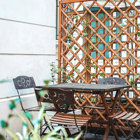 Апартаменты Charming Souplex In Париж